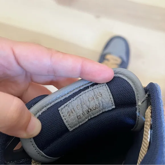 Men's Blue and Gray Skate Shoes