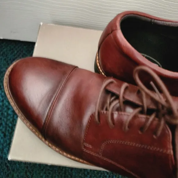 Men's Brown Leather Dress Shoes