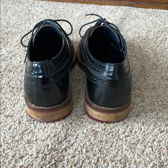 Men's Johnston and Murphy Black and Brown Oxford Shoes - size 11 made in Italy