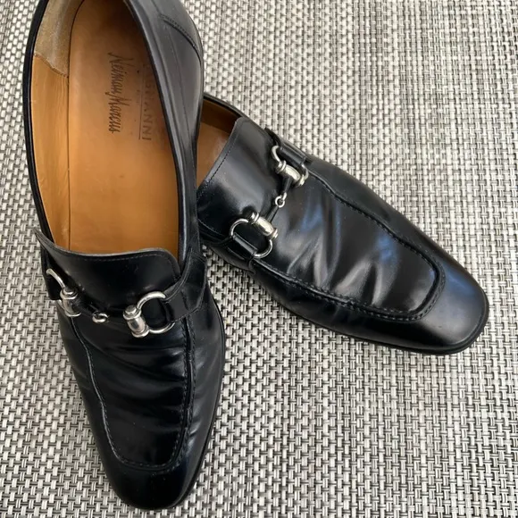 Men’s “Magnanni” Black Leather Slip-On shoes