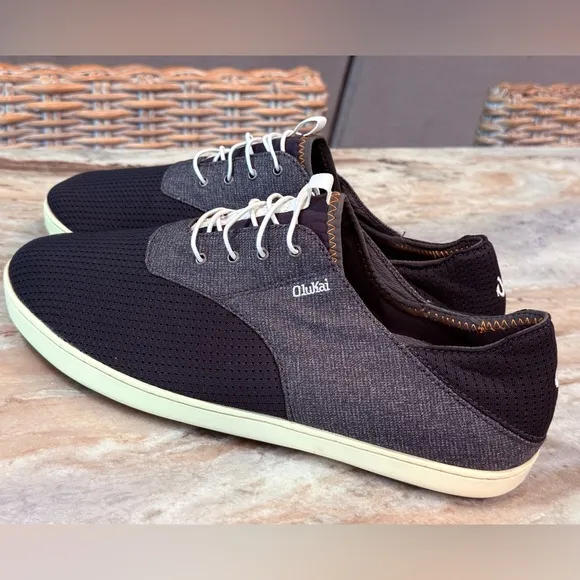 Men’s OluKai Nohea Moku no tie boat shoes- Size 11.5