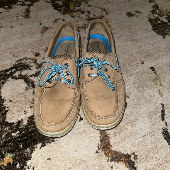 Men's Tan Boat Shoes with Blue Laces