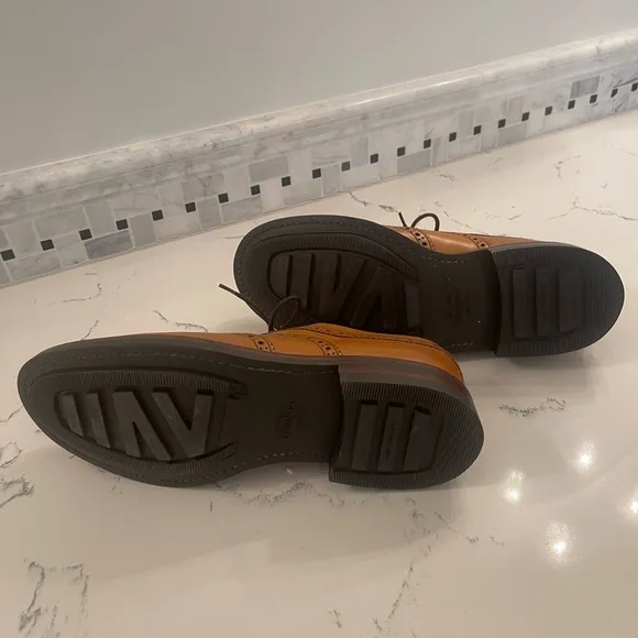 Men's Tan Brogue Shoes