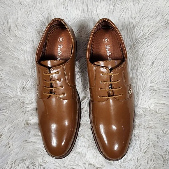 Men's Tan Derby Dress Shoes Size 8