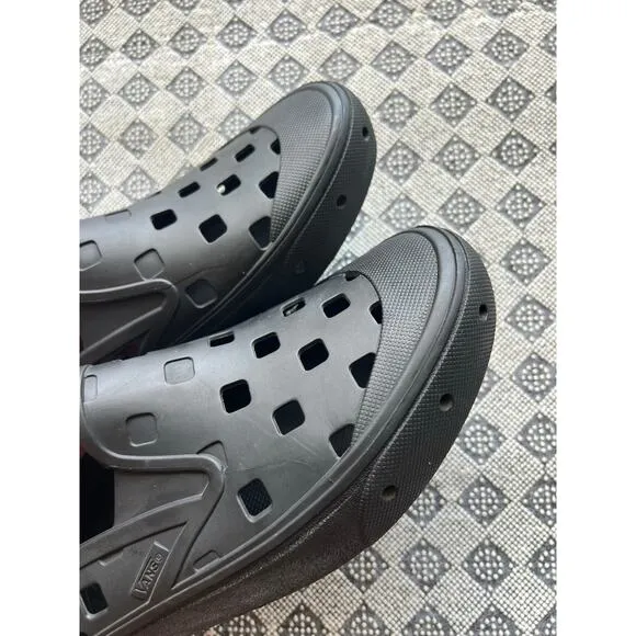 Mens VANS SLIP-ON TRK SHOES lightweight rinsable everyday Sz 10 Black