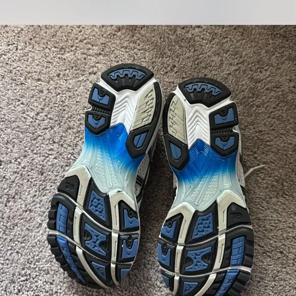 Men’s' White and Blue ASICS
