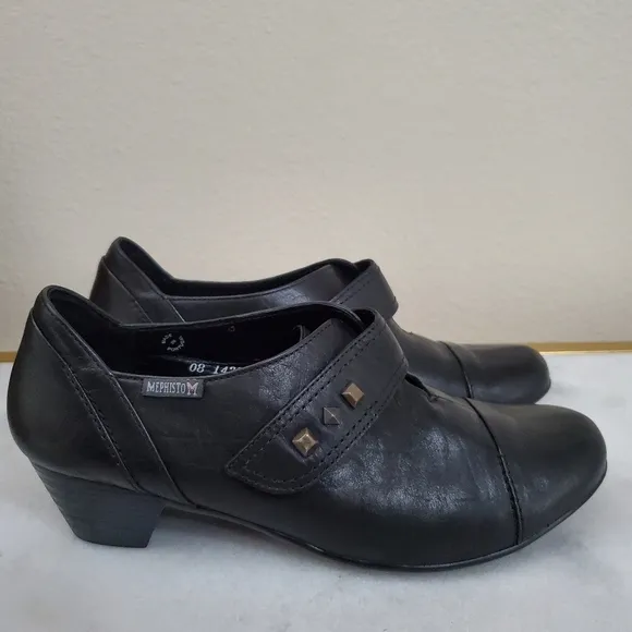 Mephisto Black Leather Round Toe Chunky Heel Velcro Strap Women's Shoe 5 1/2   8