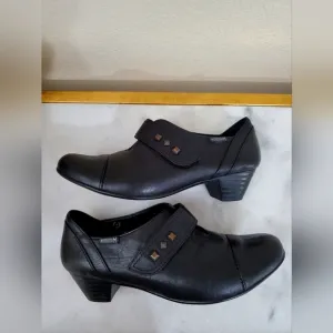 Mephisto Black Leather Round Toe Chunky Heel Velcro Strap Women's Shoe 5 1/2   8