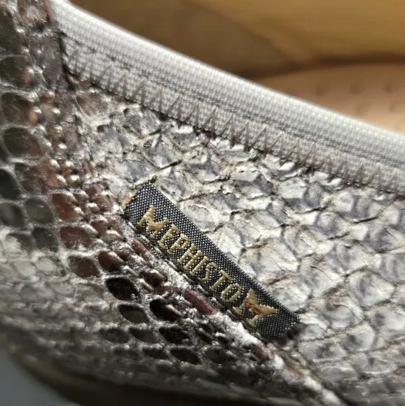 Mephisto Emilie Leather Air-Relax Snakeskin Pattern Ballet Flats Sz 10.5 Gold