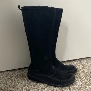 Merrell Blazing Star Size 8 Tall Boots Suede Leather Side Zip Low Heel
