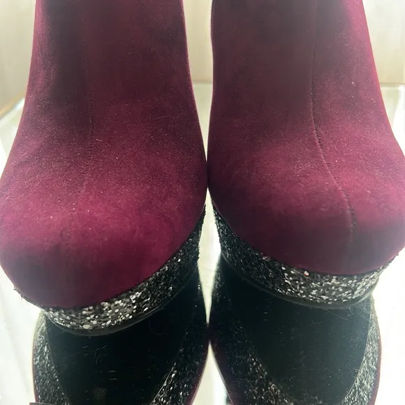 MICHAEL ANTONIO ULTRASUEDE BURGUNDY WEDGE PLATFORM BOOTIES SIZE 8 PURPLE