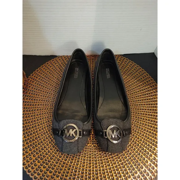 Michael Kors Flats Size 9M