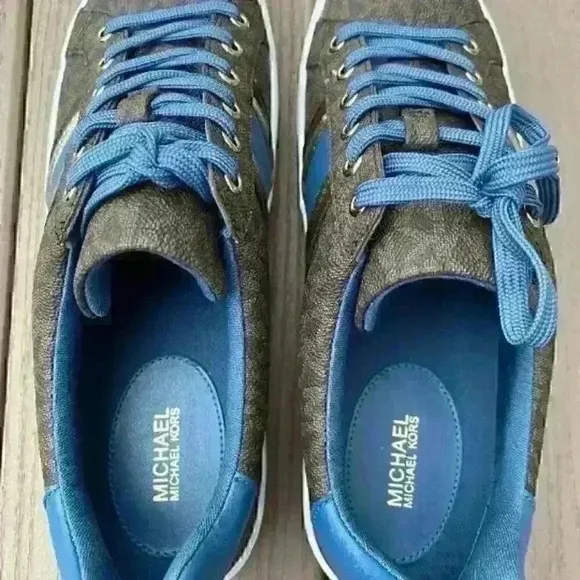 Michael Kors Shoes Womens Logo Stripe Sneaker Chambray