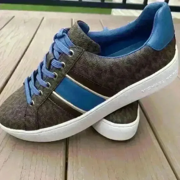 Michael Kors Shoes Womens Logo Stripe Sneaker Chambray