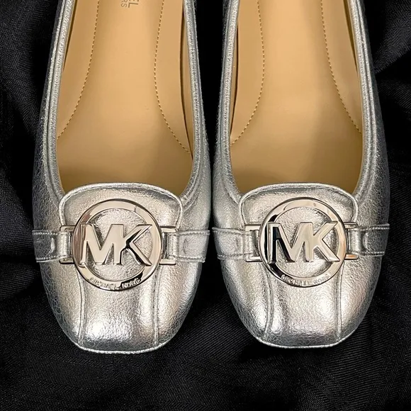 Michael Kors Silver Metallic Fulton Moc Women's Flats Size 7