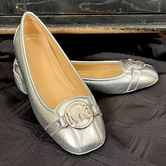 Michael Kors Silver Metallic Fulton Moc Women's Flats Size 7