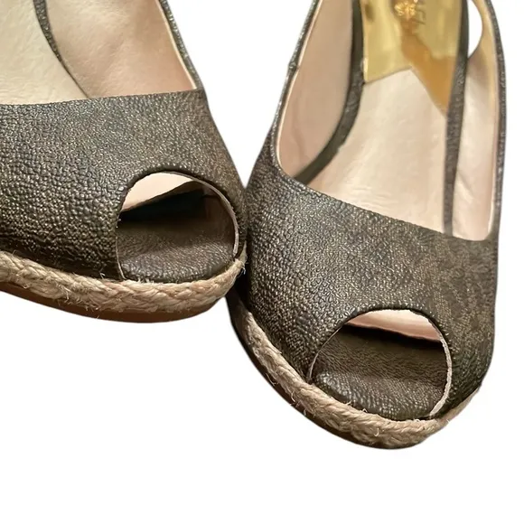 MICHAEL KORS | Women’s Brown MK Signature PVC Keegan Slingback Wedges Size 8