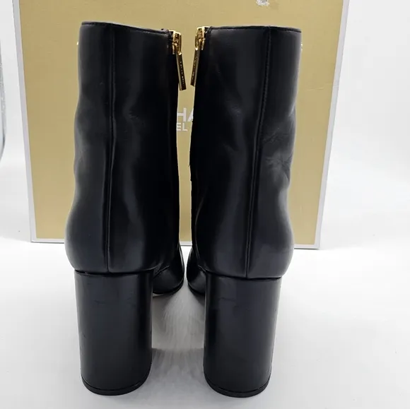 MICHAEL Michael Kors Perla black zip bootie boots Size 7.5