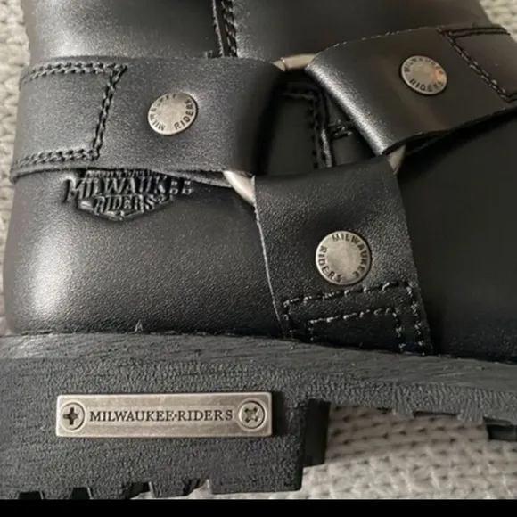 MILWAUKEE RIDERS WOMEN'S MR-BTL7005 BLACK LEATHER SIDE ZIP BOOTS SZ 9