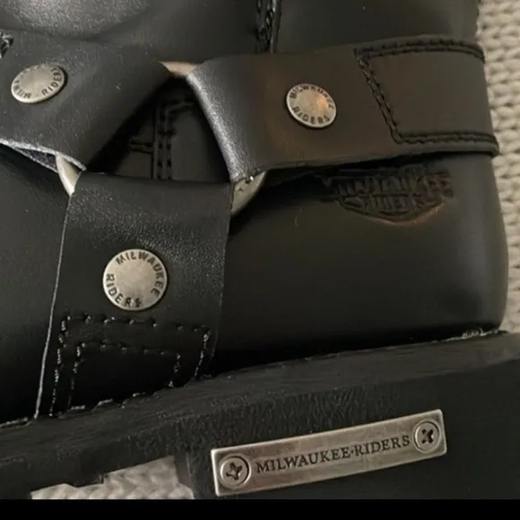 MILWAUKEE RIDERS WOMEN'S MR-BTL7005 BLACK LEATHER SIDE ZIP BOOTS SZ 9