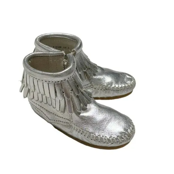 Minnetonka Kids Double Fringe Side Zip Moccasin Boots Metallic Silver