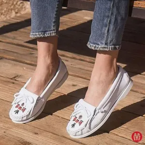 MINNETONKA Leather Beaded Mocassins Slip On Shoes