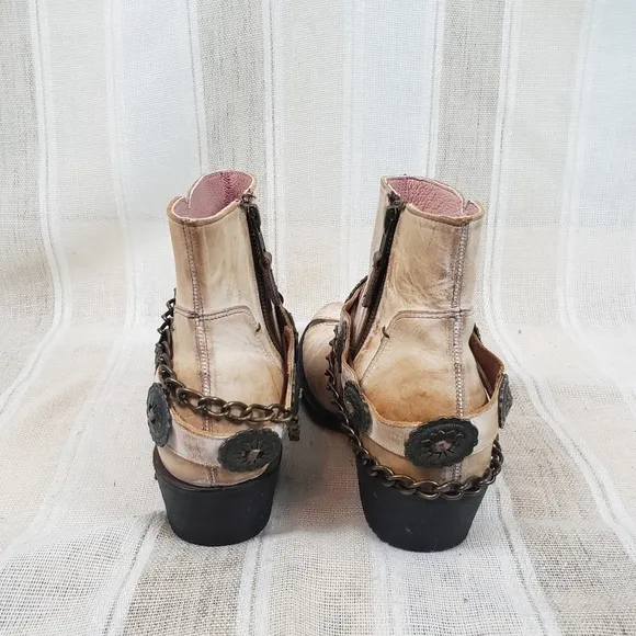 Miss Macie Desert Dancer Boots Booties Medium Toe Size 7