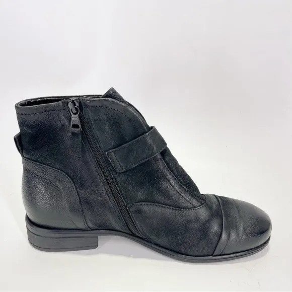 Miz Mooz WIDE Siggy Leather Buckle Strap Ankle Booties Distressed Zip Side