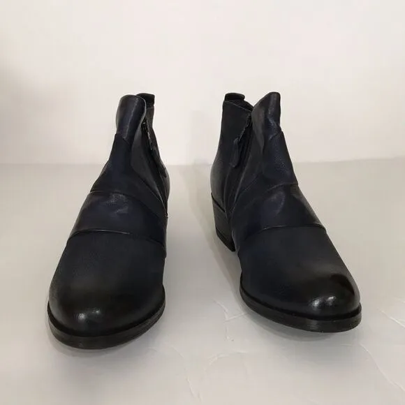 Miz Mooz Burlington Leather Ankle Boots Size: 41W