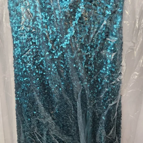 Morgan &amp; Co Colette Sequined Gown w/ Corsette Top &amp; High Slit peacock SZ 13 NEW