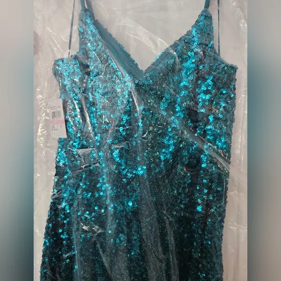Morgan &amp; Co Colette Sequined Gown w/ Corsette Top &amp; High Slit peacock SZ 13 NEW