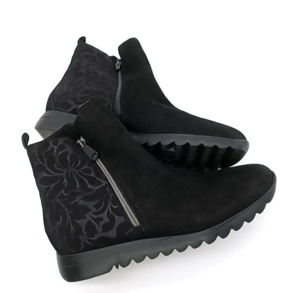 Munro Boots Ashcroft Nubuck Black Ankle Bootie Double Side Zip Women's 9M