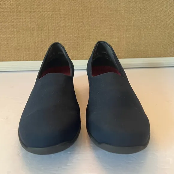 Munro Traveler Stretch Fabric Comfort Quality Flats Navy Size 8.5 M