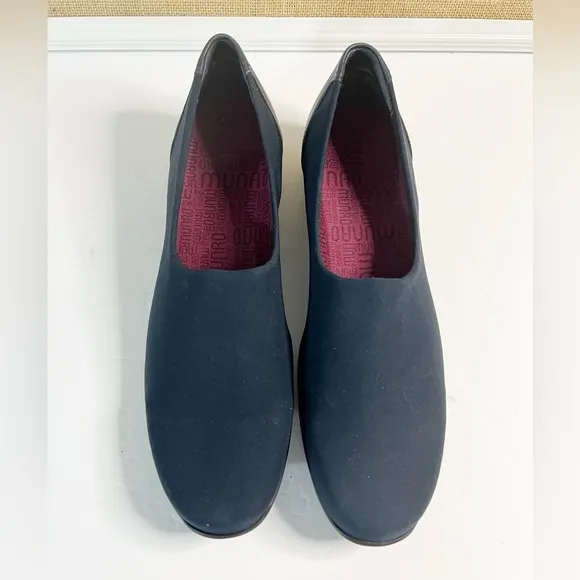 Munro Traveler Stretch Fabric Comfort Quality Flats Navy Size 8.5 M
