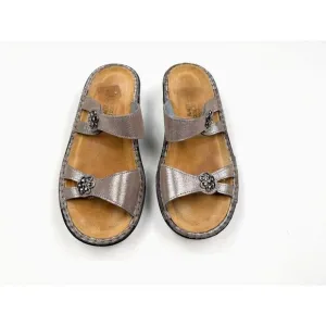Naot Melody Metallic‎ Sandals Women 38 US 7-7.5 Embellished Comfort Silver Flats