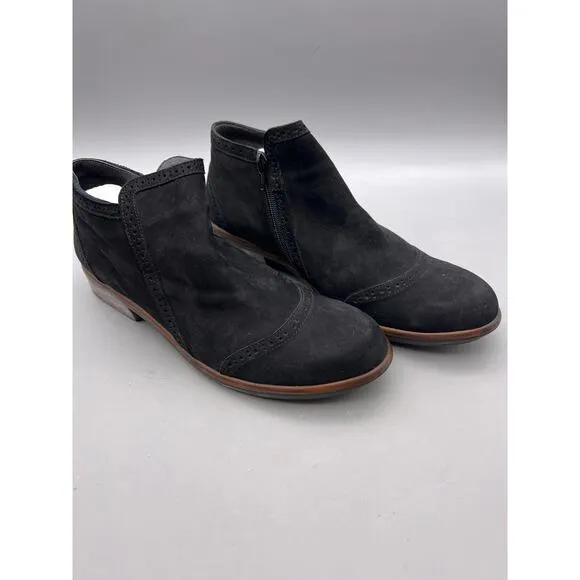 Naot Nefasi Womens Black Velvet Nubuck Side Zip Ankle Boots Size 42 US 11-11.5