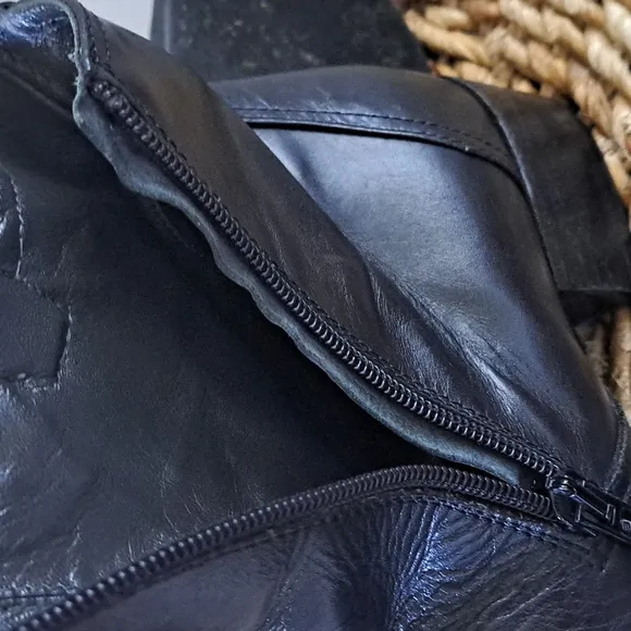 Napoleoni Womens Black Leather Ankle Boots Point Toe Side Zip 1.5&quot; Heel EU39/8.5