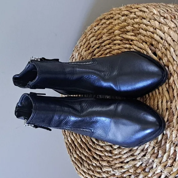 Napoleoni Womens Black Leather Ankle Boots Point Toe Side Zip 1.5&quot; Heel EU39/8.5