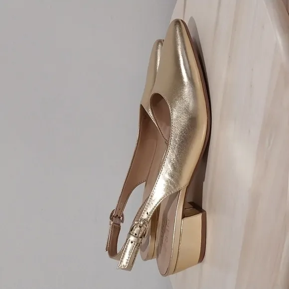 Naturalizer Banks Kitten Heel Shoes Size 7 Gold Leather Pointed Toe Slingback
