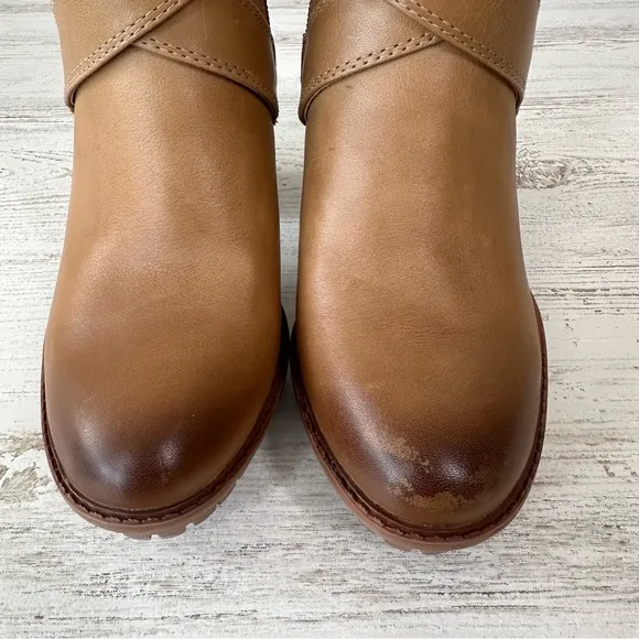 NATURALIZER LYRA Lug Sole Leather Platform Block Heel Boots 6 Tan Brown Buckle
