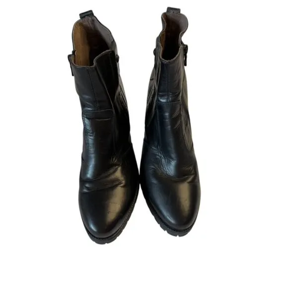 Nero Giardini Black Leather Metal Studs Side Zip Chunky Rubber Platform Boots