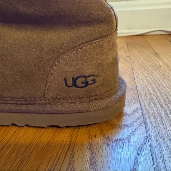 Neumel Uggs | Chestnut | Size 11 US/ 44 EU |