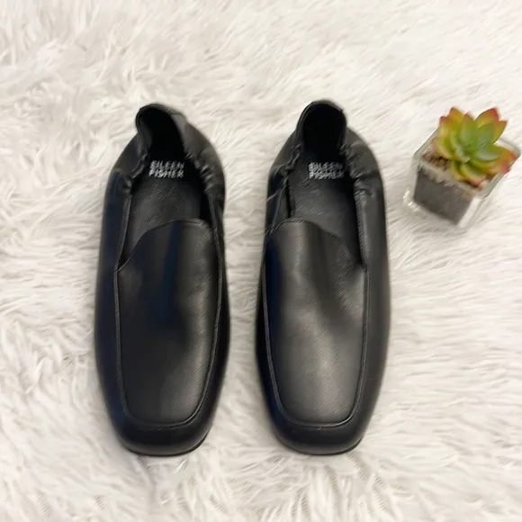 NEW $205 Eileen Fisher Sim Nappa Black leather loafers flats women size 5.5