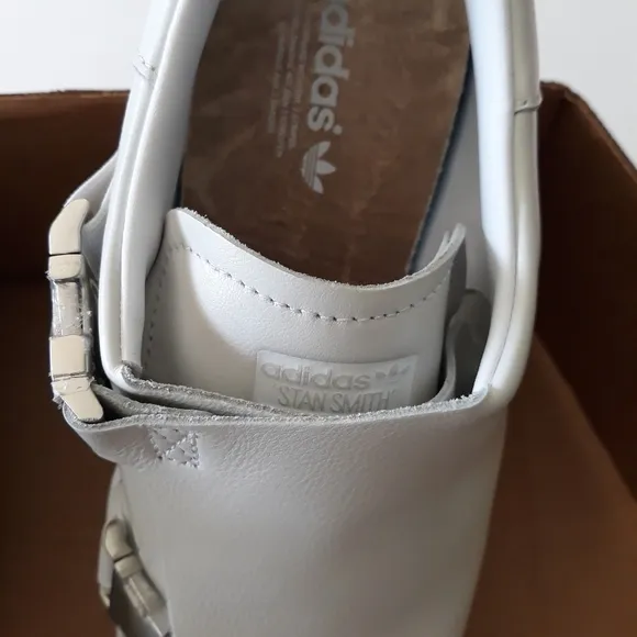 (New) Adidas Sneakers