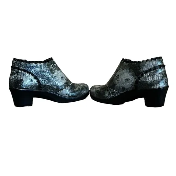 NEW Alegria by PG Lite Hannah Black and Silver Floral Textured Boots Sz 39 9/9.5