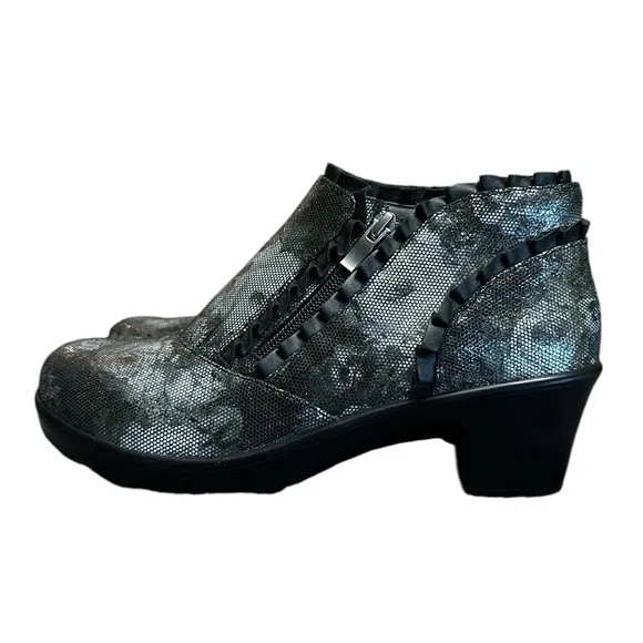 NEW Alegria by PG Lite Hannah Black and Silver Floral Textured Boots Sz 39 9/9.5