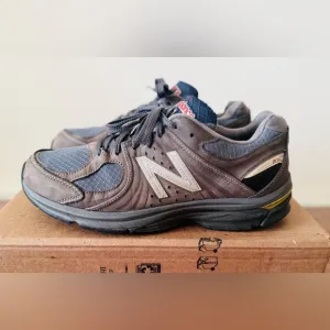 New Balance Men's Brown and Gray Athletic Shoes