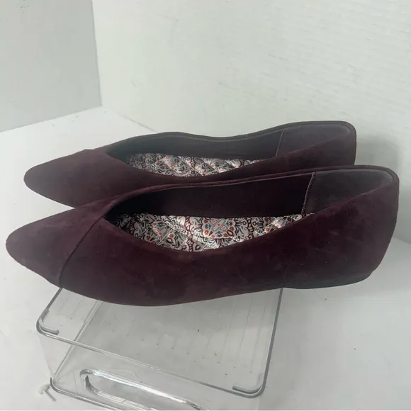 NEW Birdies Women’s The Goldfinch Suede Pointed Toe Elegant Burgundy Flats 7M