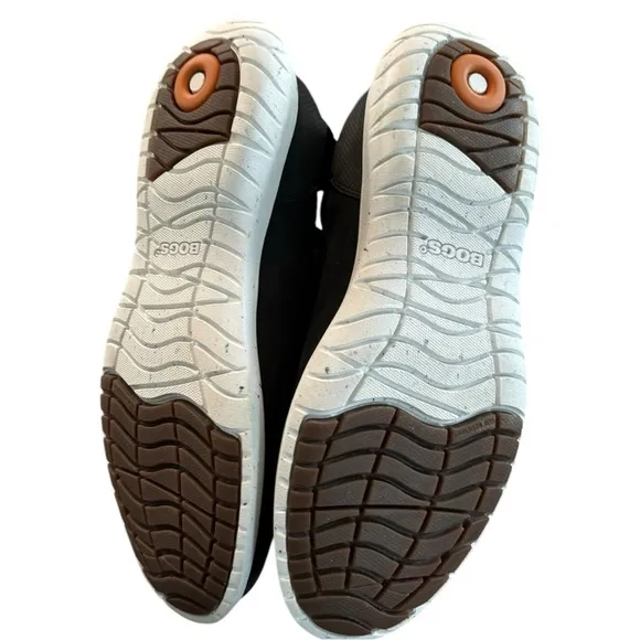 New! BOGS Juniper Chelsea Snow Slip On Boot Sneakers