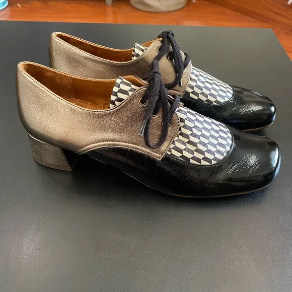 New Chie Mihara Pump in Black / Platinum in Size EU 39.5 / US 9